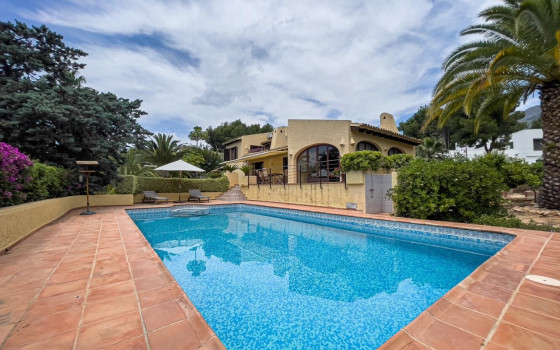 https://wtgspain.com/small/6-loznice-villa-v-altea-id-cgn46803-1453997.jpg