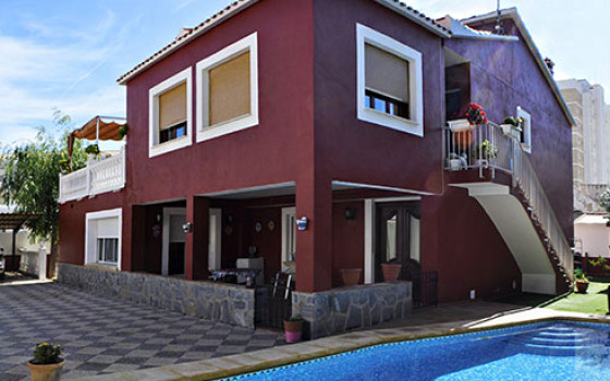 https://wtgspain.com/small/6-loznice-villa-v-denia-id-tddd37090-1323453.jpg