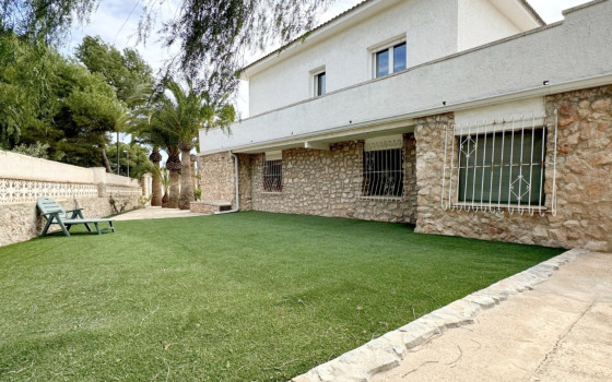 https://wtgspain.com/small/7-bedroom-villa-in-la-zenia-id-mvr60529-1650763.jpg