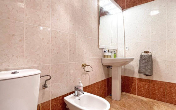 Apartament cu 2 dormitoare în Torrevieja - MVR60547 - 17