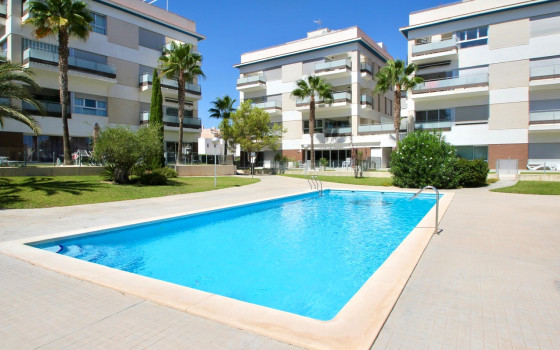 https://wtgspain.com/small/apartament-v-villamartin-3-spalni-id-vh62734-1680379.jpg