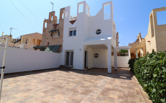 Casă Duplex cu 3 dormitoare în Torrevieja - VRE61480 - 1