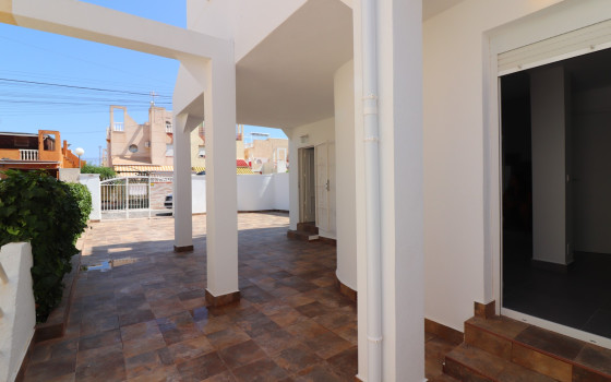 Casă Duplex cu 3 dormitoare în Torrevieja - VRE61480 - 17