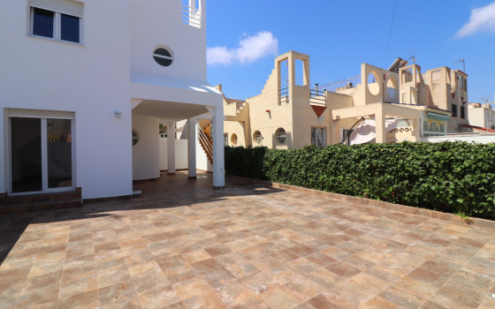 Casă Duplex cu 3 dormitoare în Torrevieja - VRE61480 - 2