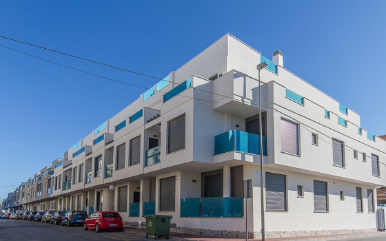 Penthouse de 2 chambres à Torrevieja - AGI115582