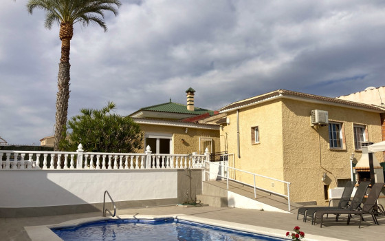 https://wtgspain.com/small/villa-de-3-chambres-a-los-balcones-id-ihs45178-1430070.jpg