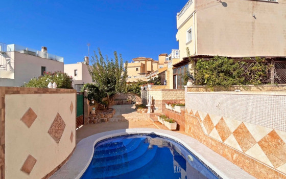 Villa de 3 chambres à Villamartin - MVR60509 - 2