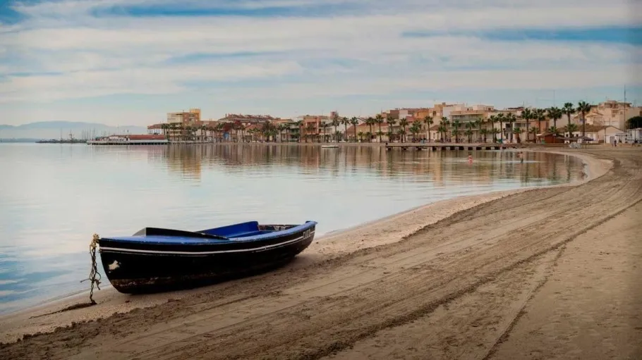 Beach in Los Alcázares, Spain