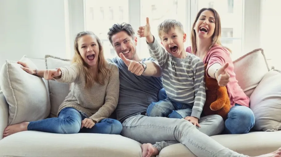 Relaxing together — the best way to spend time in the family circle. (Photo used from free access)