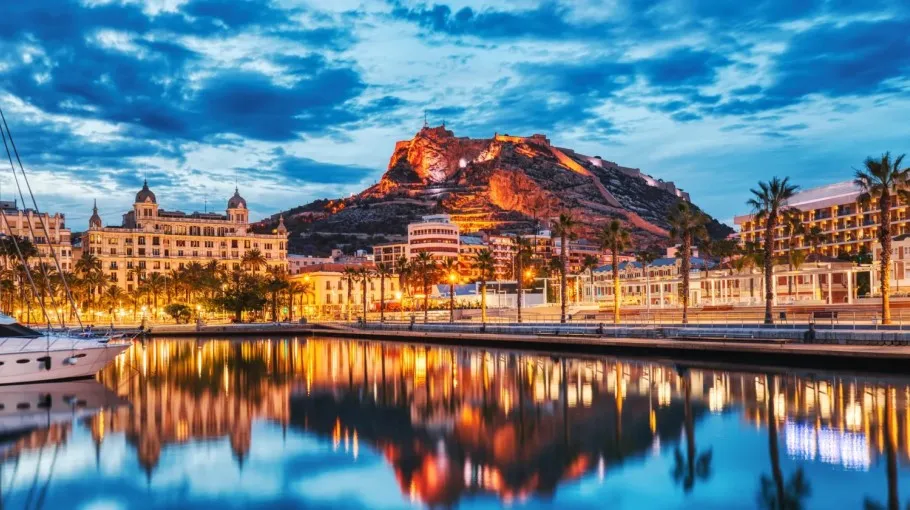 Castillo de Santa Bárbara, Alicante, Espagne